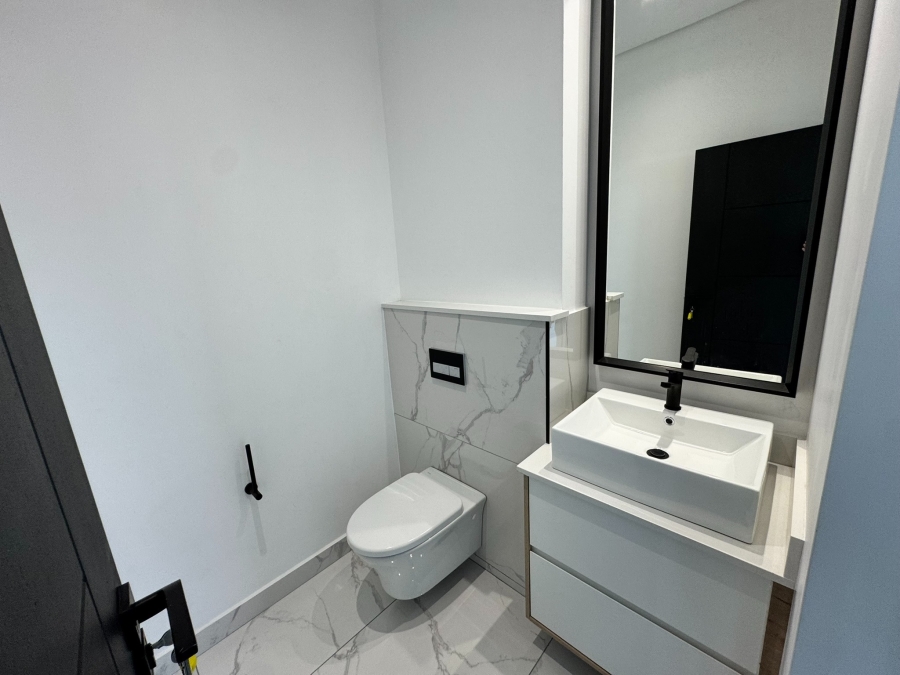 3 Bedroom Property for Sale in Sandown Western Cape